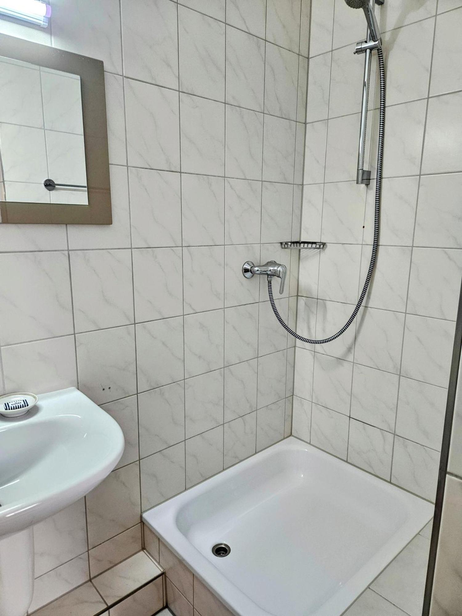 Apartment Jackie Білефельд Екстер'єр фото